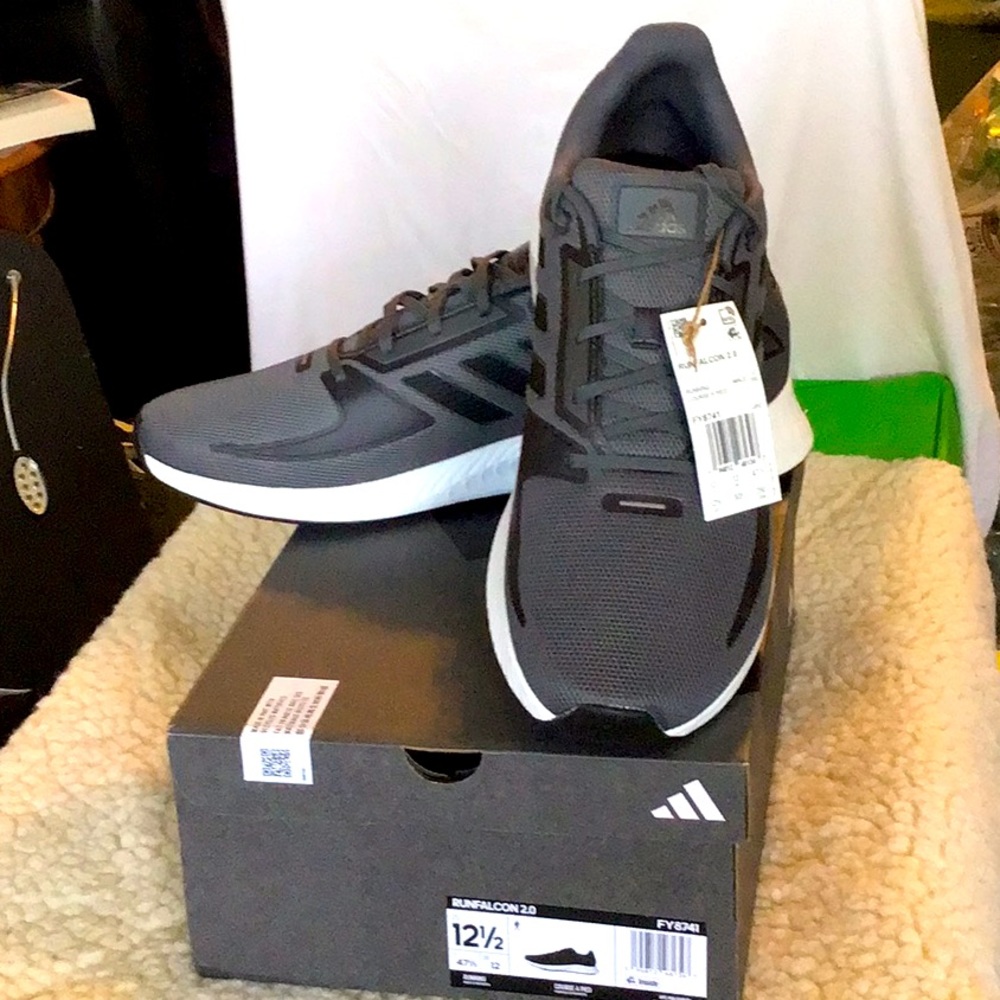 Adidas men’s run falcon 2.0 sneakers